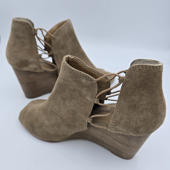 Lucky Brand Reevas Wedge Peep-Toe Ankle Booties, Tan Suede, Women's 10 - Picture 6 of 16